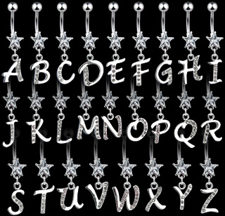 Piercing do pupíku písmeno Z