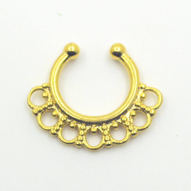 Septum piercing falešný